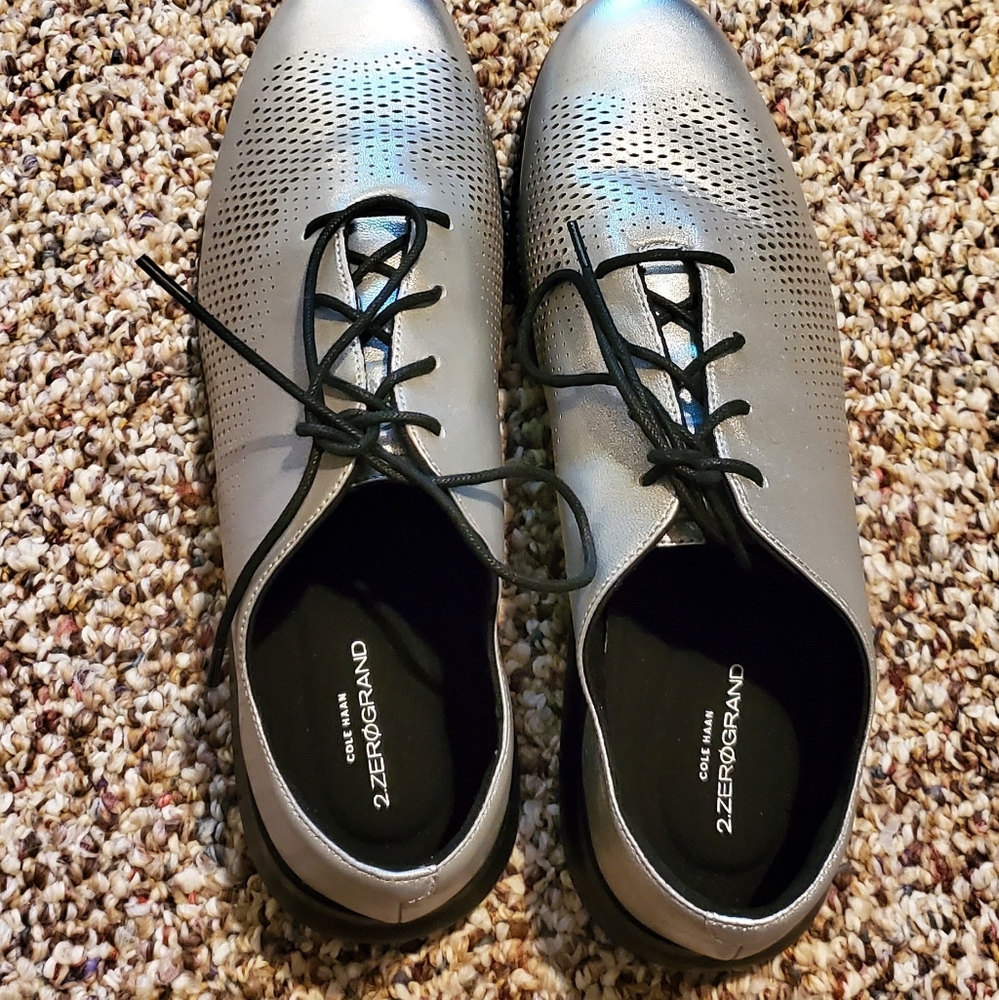 🩶Cole Haan🩶nwot, silver wingtip oxford, size 7.5